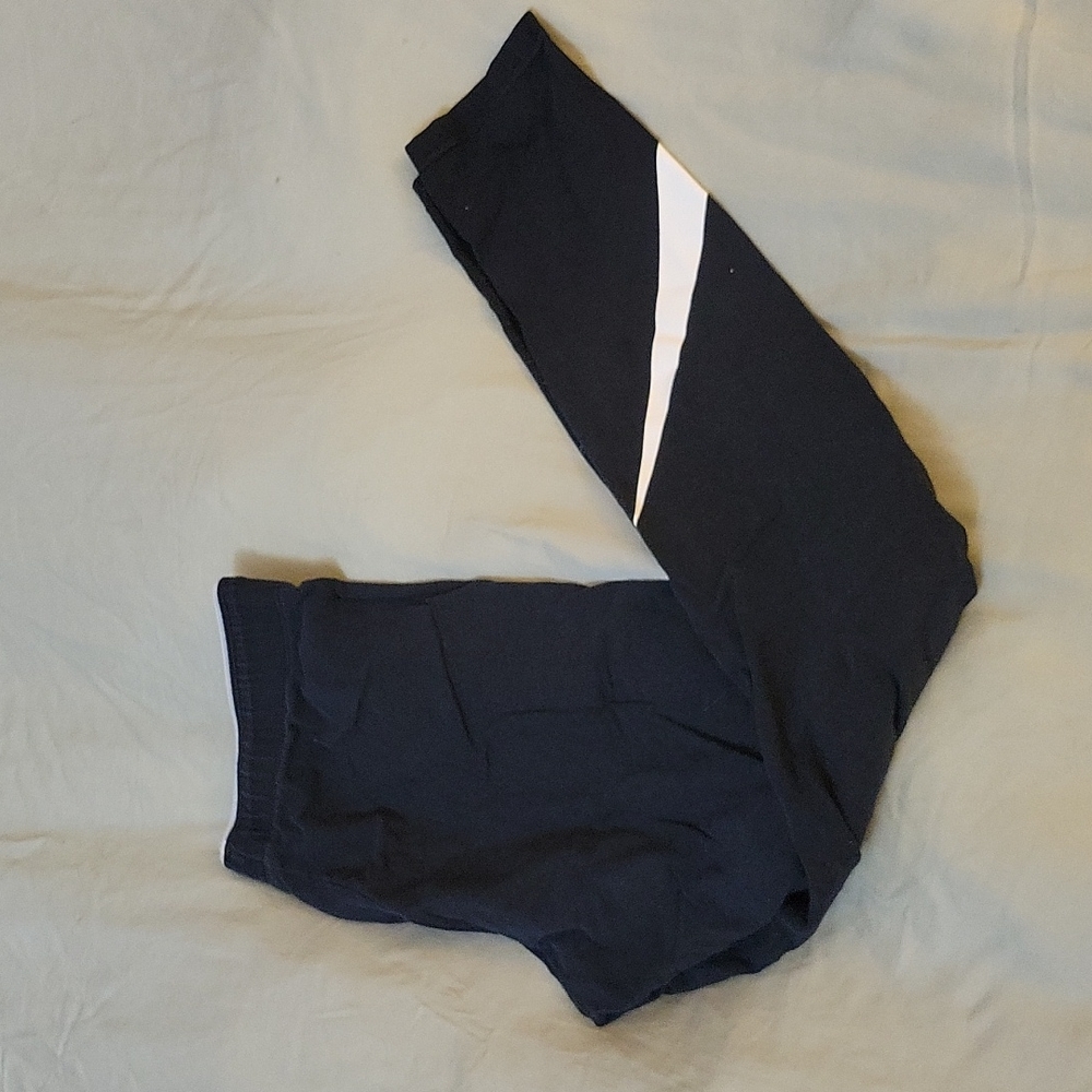 Nike swoosh leggings